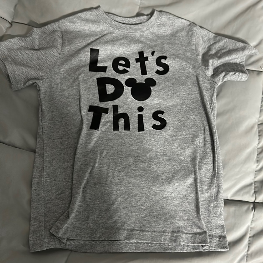 Disney short sleeve shirt